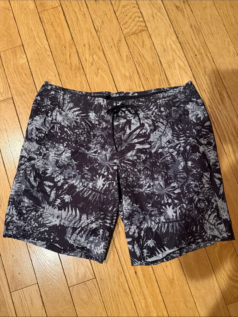 lululemon athletica Black & Gray Tropical Swim Shorts